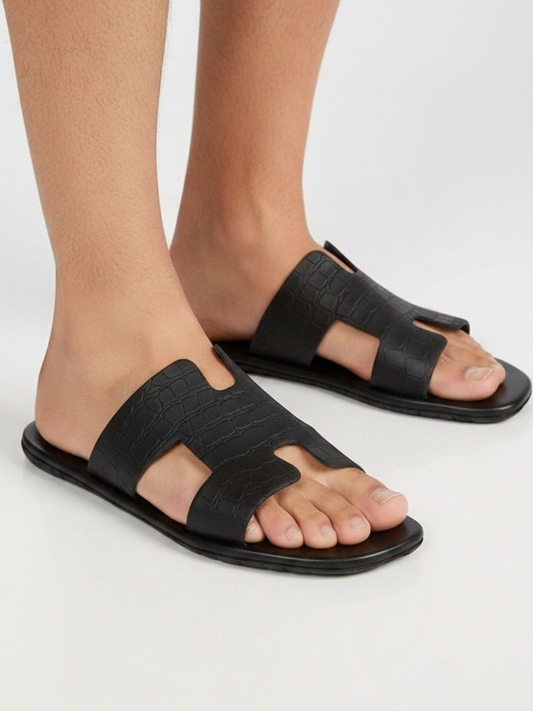 Mast & Harbour Men Slip-On-picture-21
