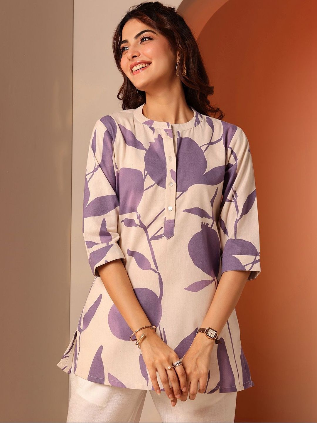 Libas Women Off White Printed Cotton Straight Short Kurti-picture-11