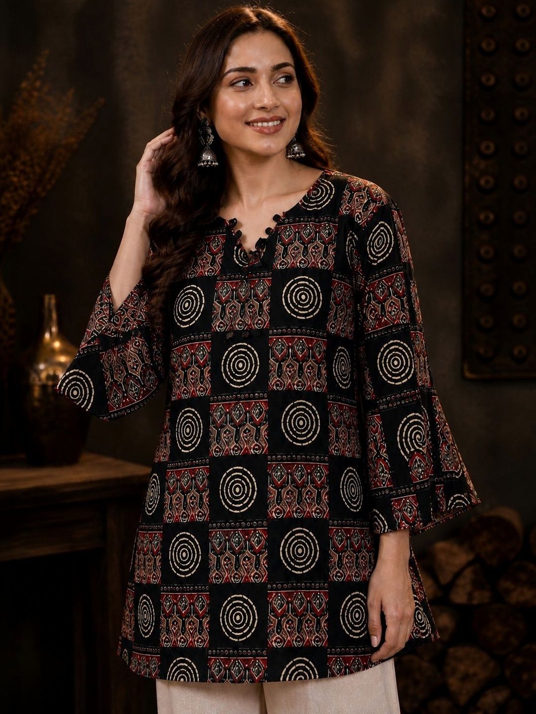 VICITRA Ethnic Motifs Printed V-Neck Flared Sleeves Pure Cotton Kurti-picture-39