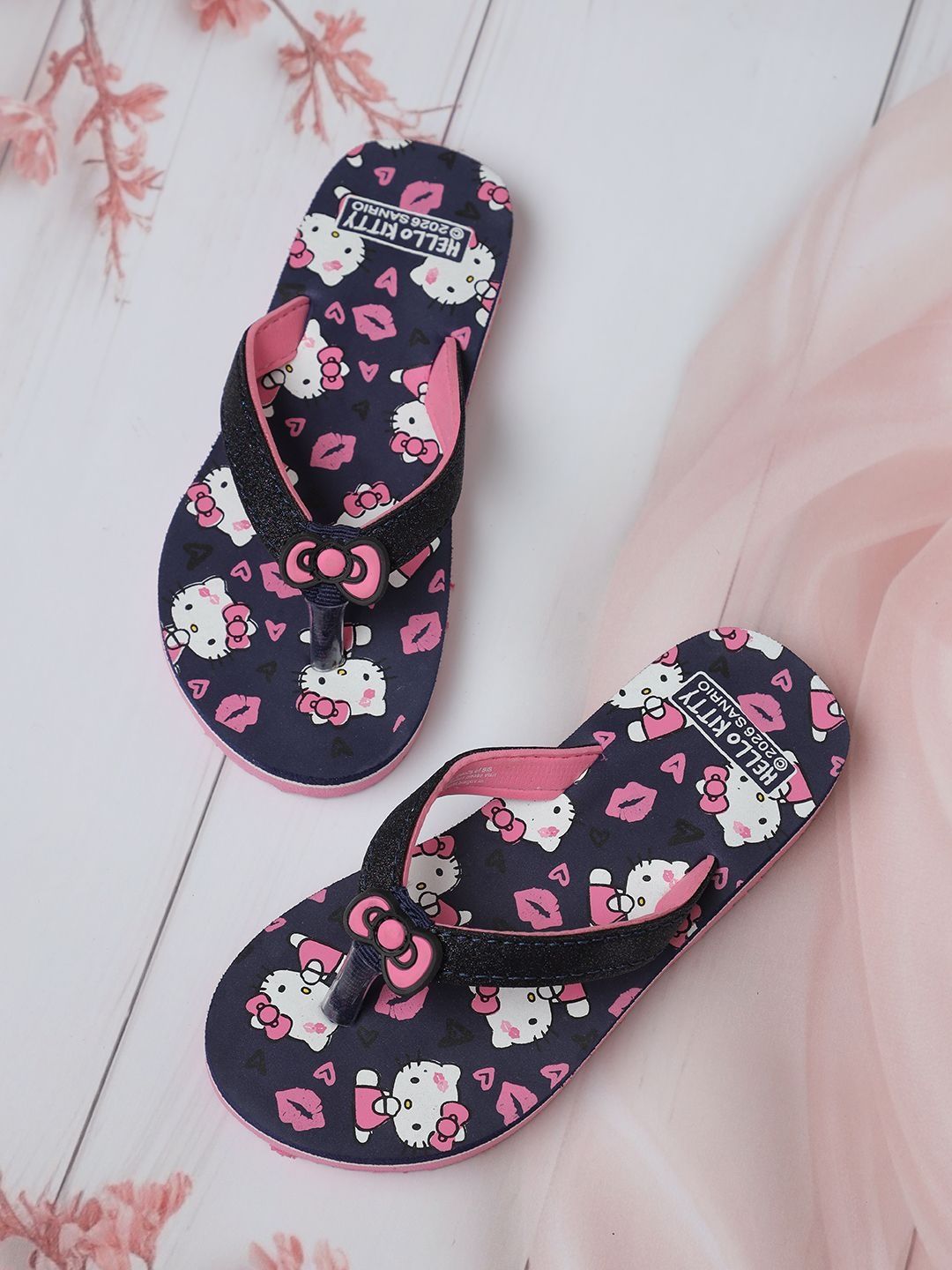 Kids Ville Girls Hello Kitty Printed Thong Flip-Flops-picture-26