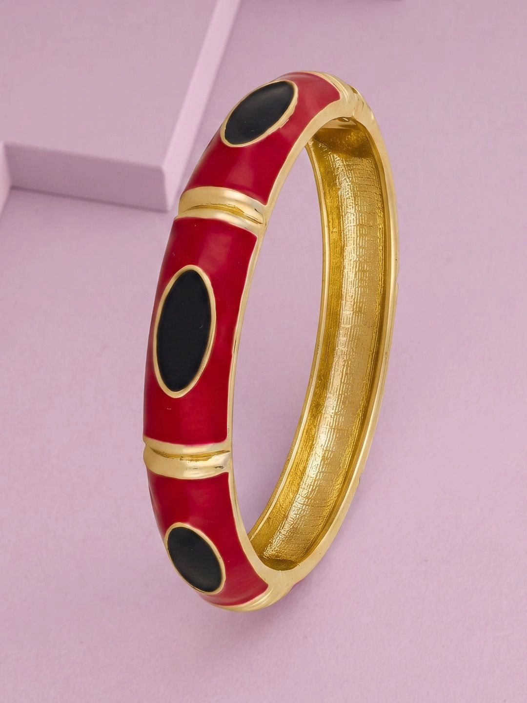 Kushal's Fashion Jewellery Women Enamelled Gold-Plated Bangle-Style Bracelet