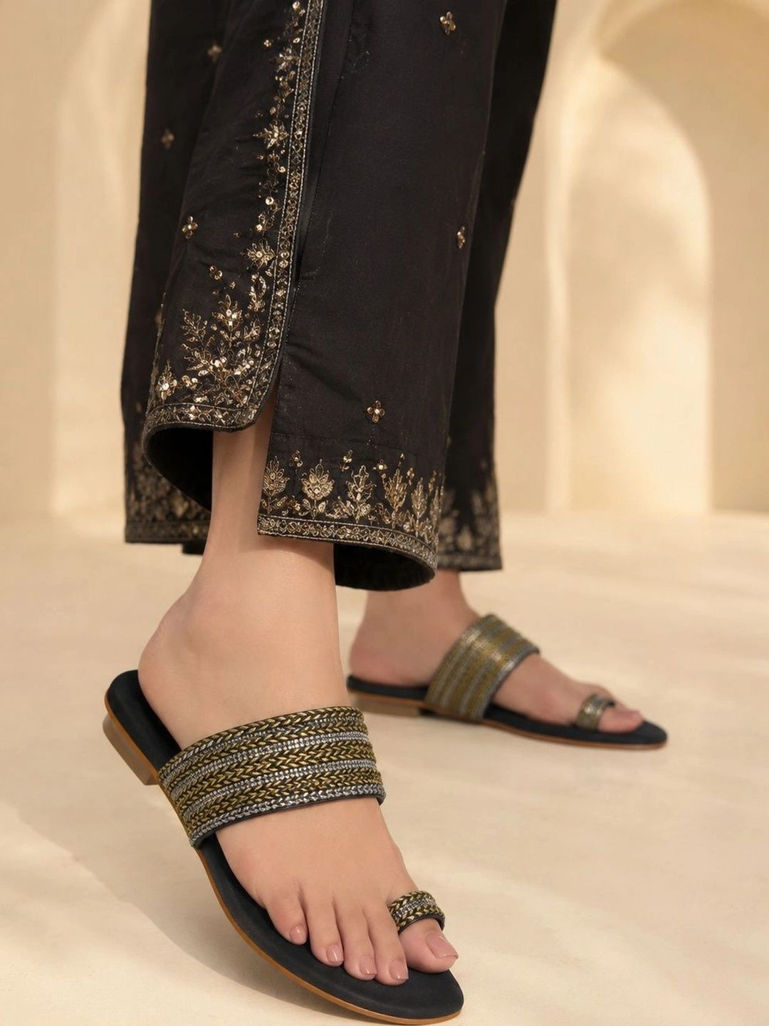 Anouk Ethnic Block Sandals-picture-17