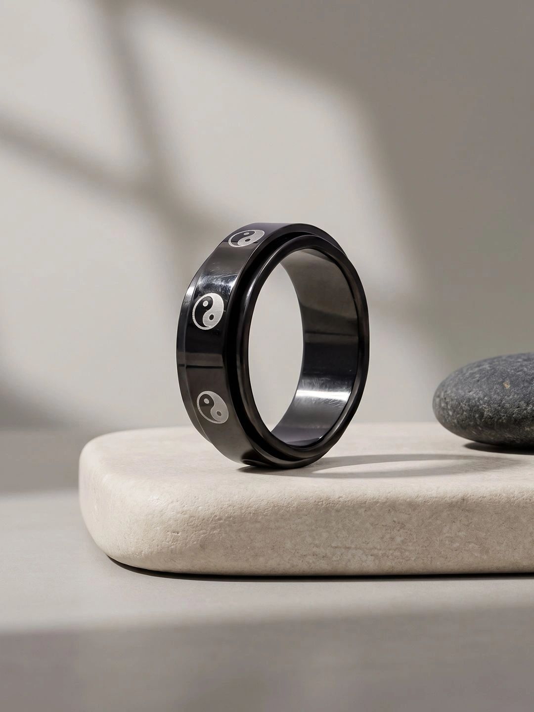 IXIA by GIVA IXIA by GIVA Men Rhodium-Plated Finger Ring