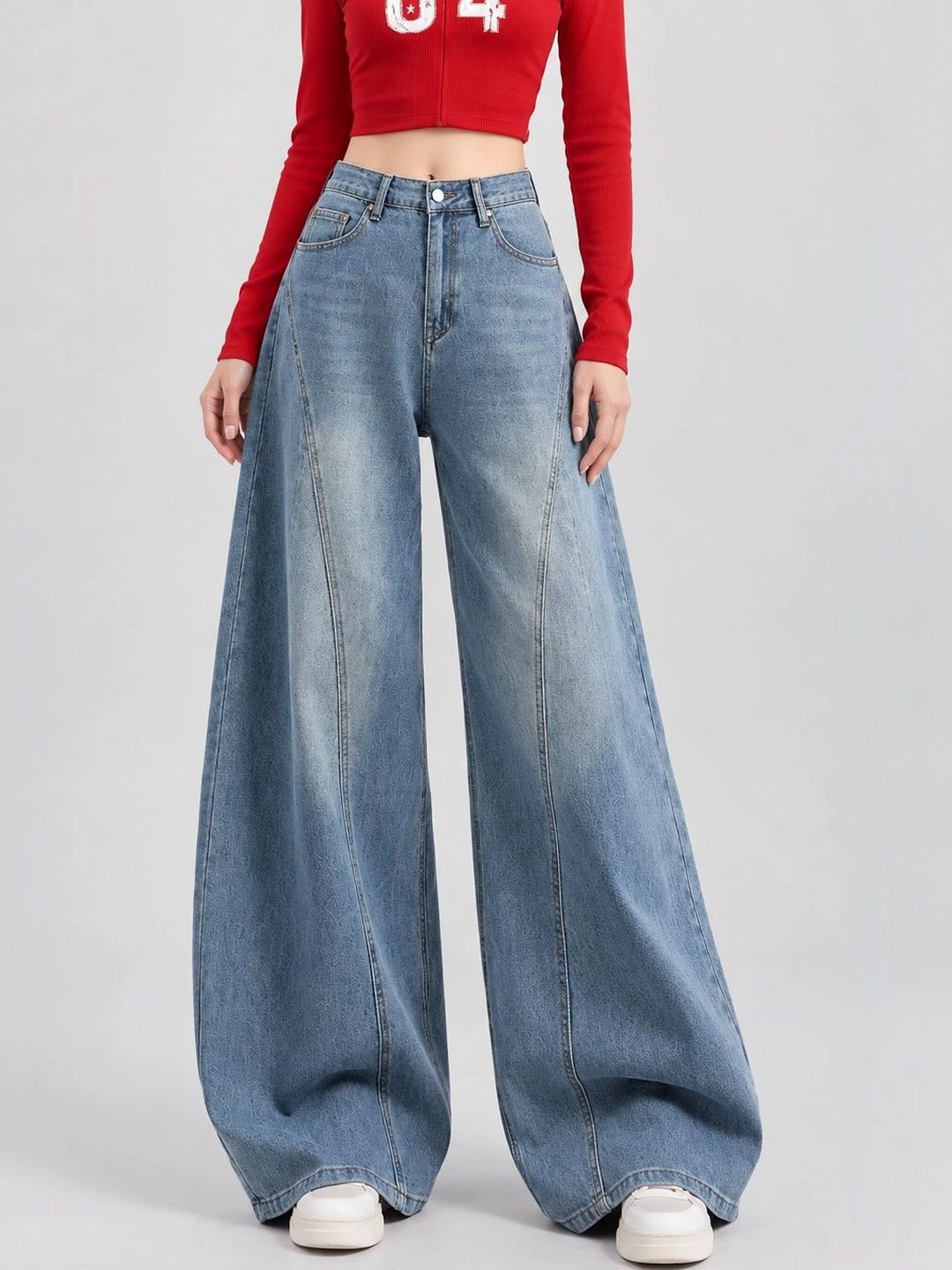 Suo Women Wide Leg High-Rise Light Fade Jeans