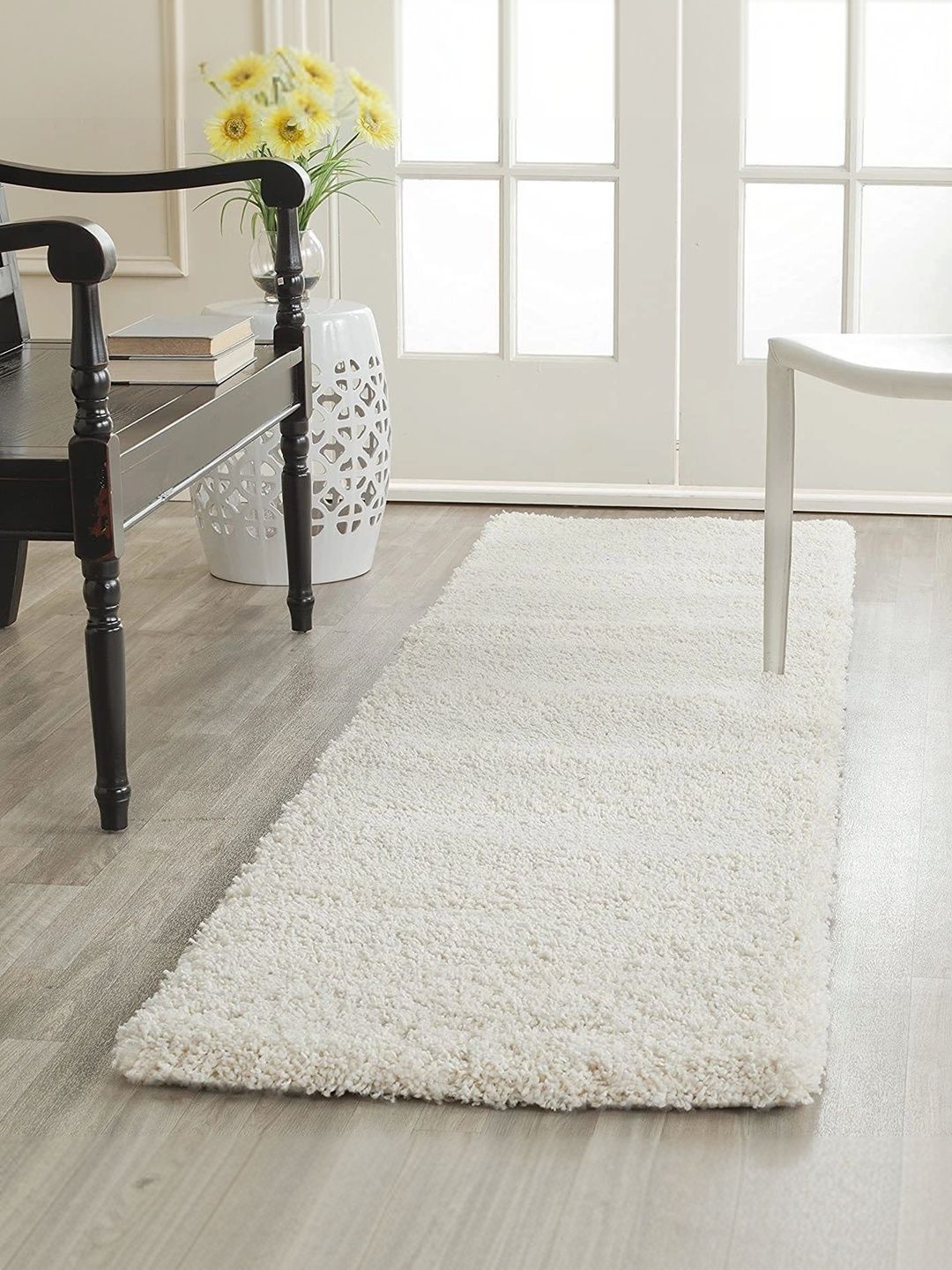 Acarpet Acarpet White Solid Shaggy Polyester Carpet