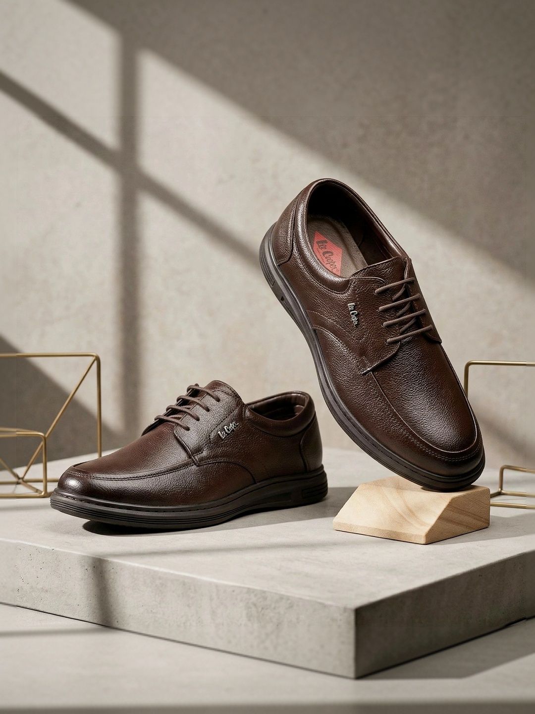 Lee Cooper Men Textured Round Toe Lace-Ups Formal Derbys Shoes-picture-24
