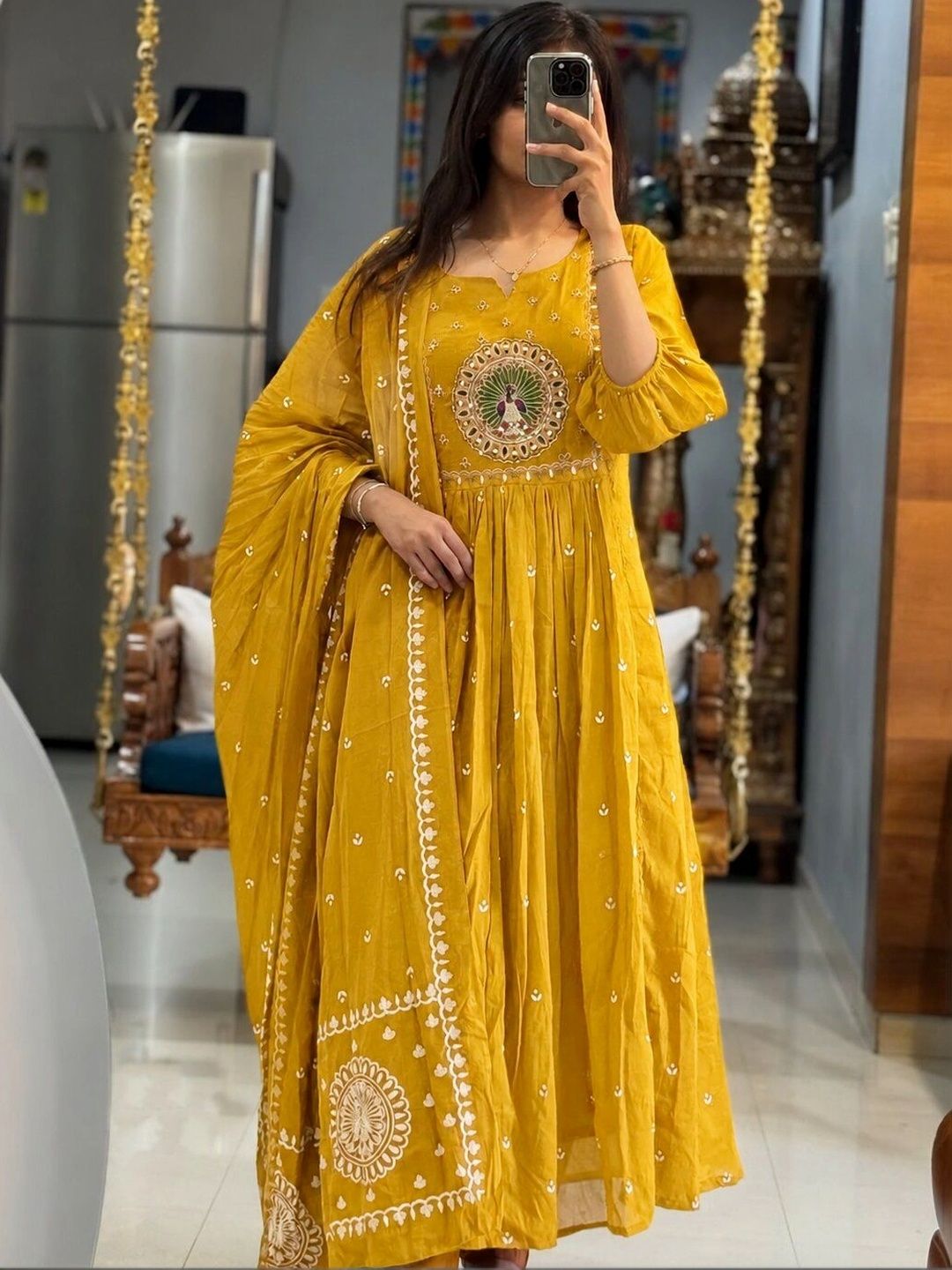 OUMAD OUMAD Women Ethnic Motifs Embroidered Empire Mirror Work Kurta with Palazzos & With Dupatta