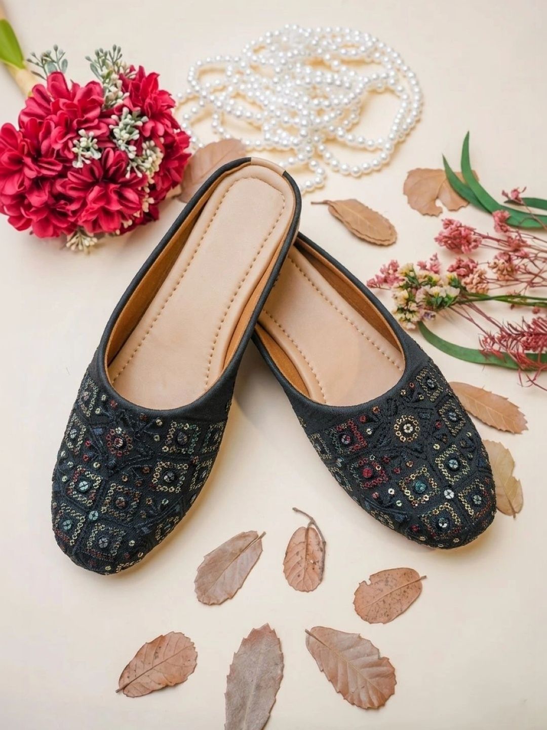 Sangria Sangria Women Embellished Ethnic Mules Flats