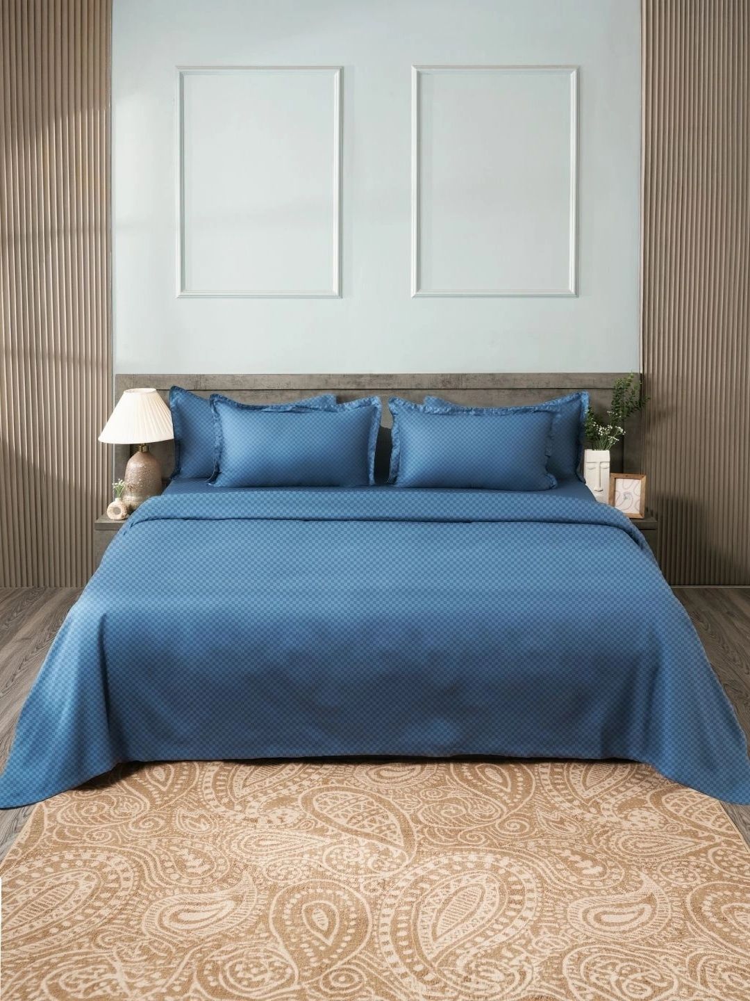 sleeping owls- because your sleep matters blue 300 tc bedsheet with 2 pillow covers