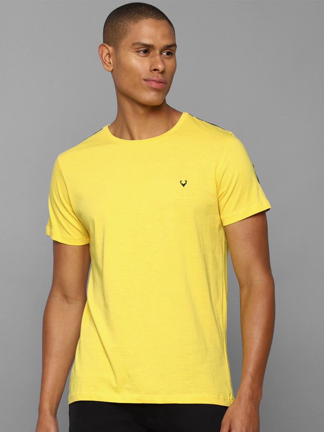 Allen Solly Men Yellow Slim Fit Pure Cotton T-shirt