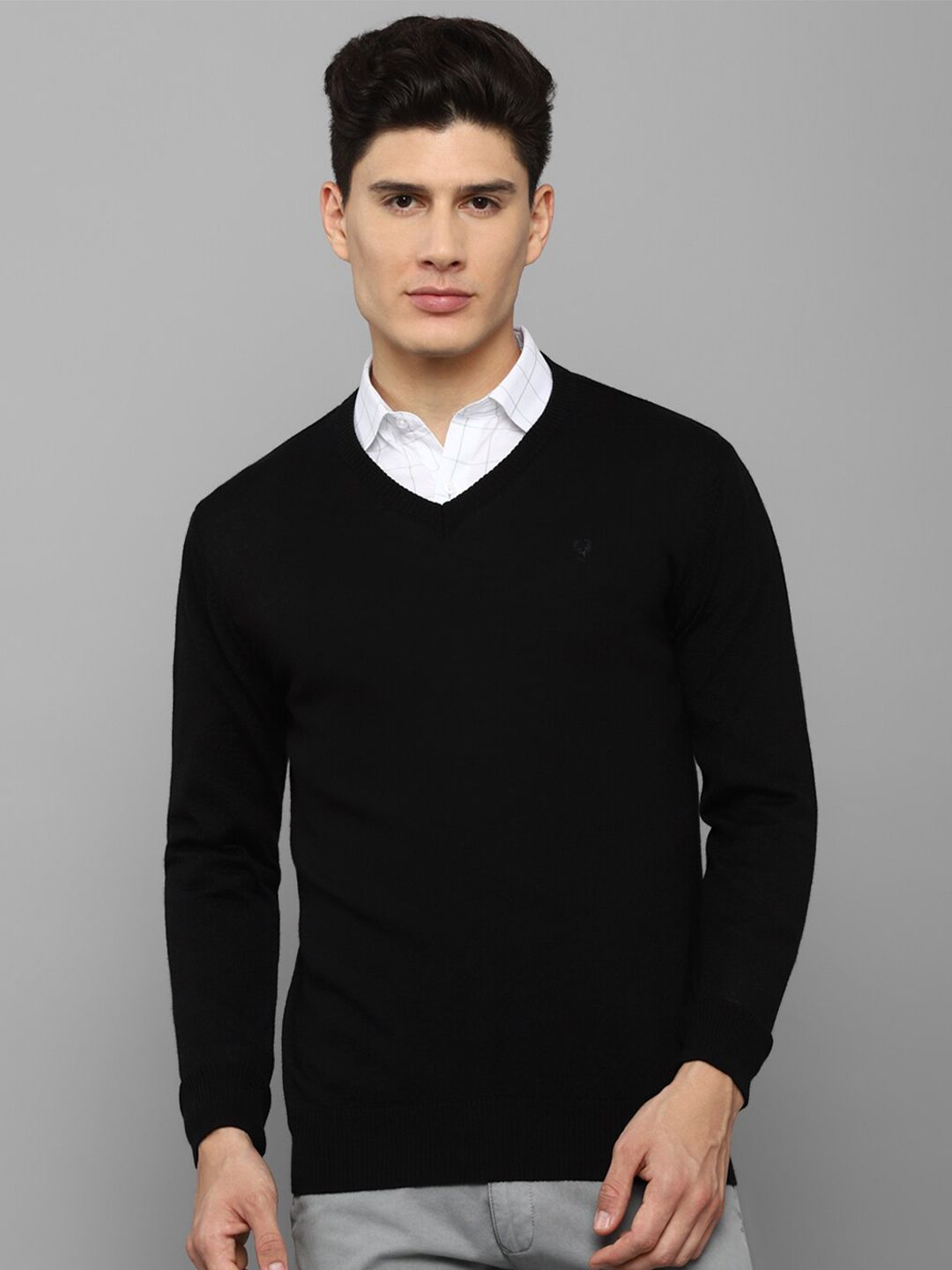 Buy Allen Solly Allen Solly Men Black Solid Pullover at Redfynd