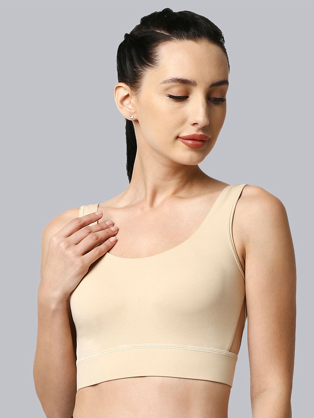Soie Women Medium Impact Non Padded Non Wired Long Line Sports Bra