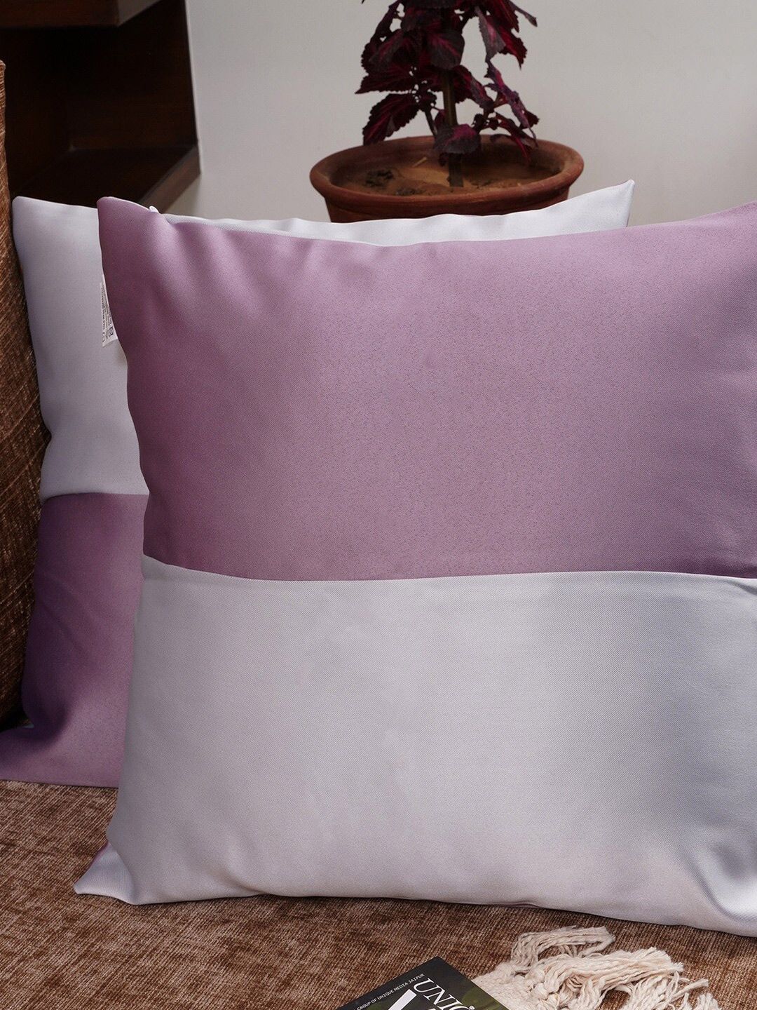 HOMEMONDE Set of 2 Lavender & White Colourblocked Square Cushion Covers-picture-27