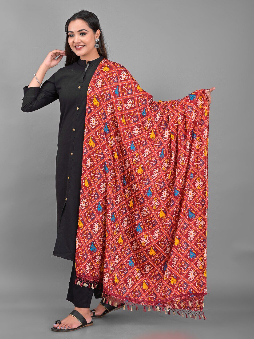 Apratim Maroon & Blue Ethnic Motifs Printed Bandhani Dupatta-picture-30