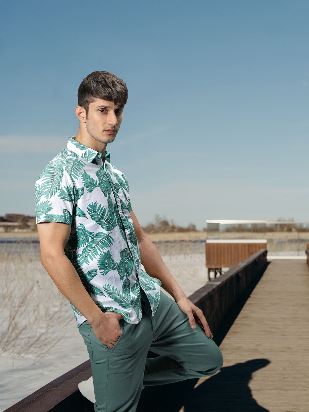 HIGHLANDER Men Green Slim Fit Tropical Printed Casual Shirt-picture-20