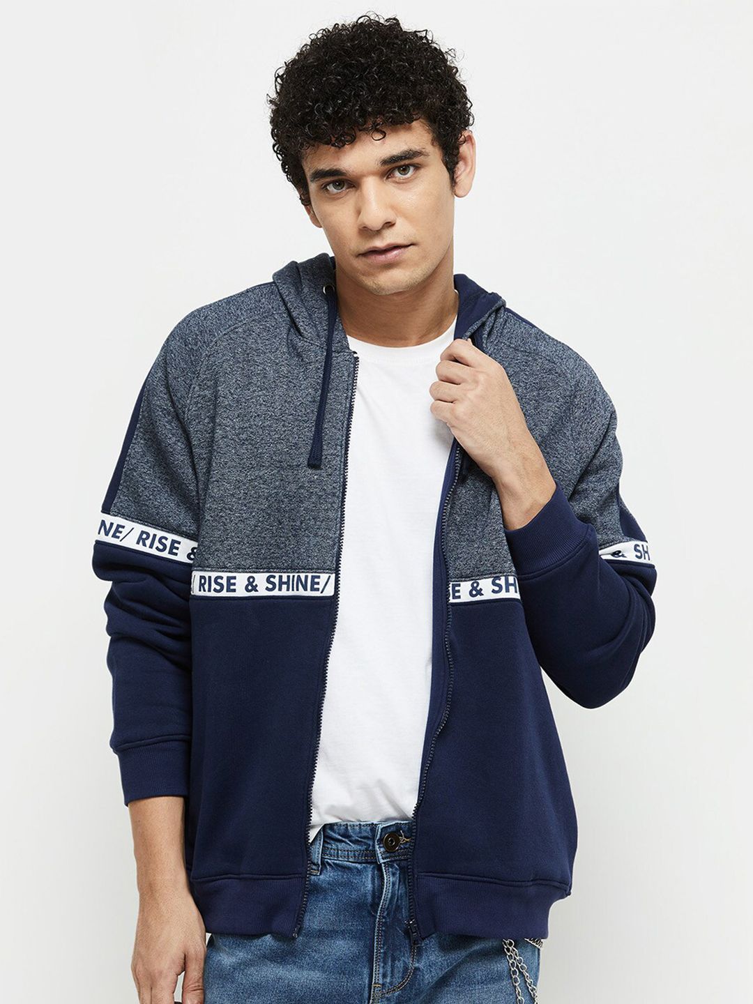 max Men Navy Blue Colourblocked Hooded Sweatshirt - Price History