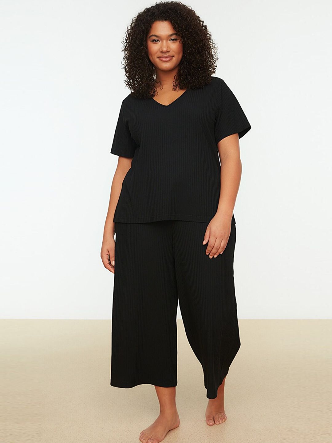 Trendyol Women Plus Size Black Solid Night suit-picture-27