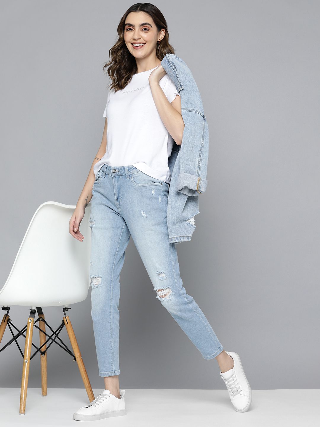 Mast & Harbour Women Skinny Fit Mildly Distressed Light Fade Stretchable Jeans