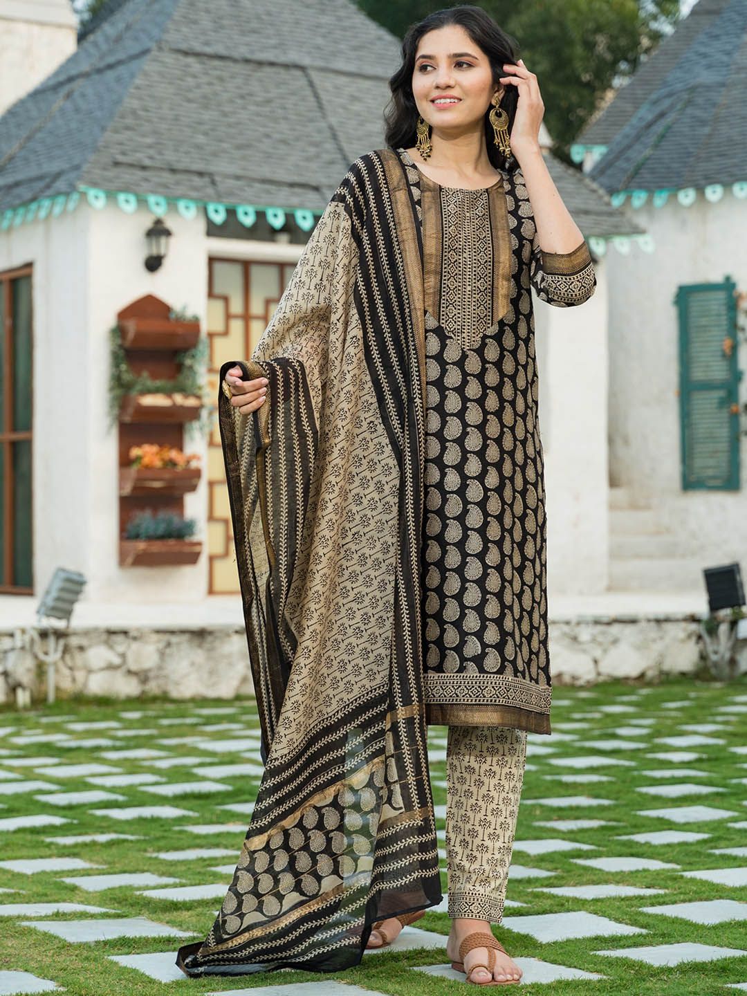 PHEETA Women Black Paisley Printed Patchwork Pure Cotton Kurta with Trousers & With Dupatta-picture-13