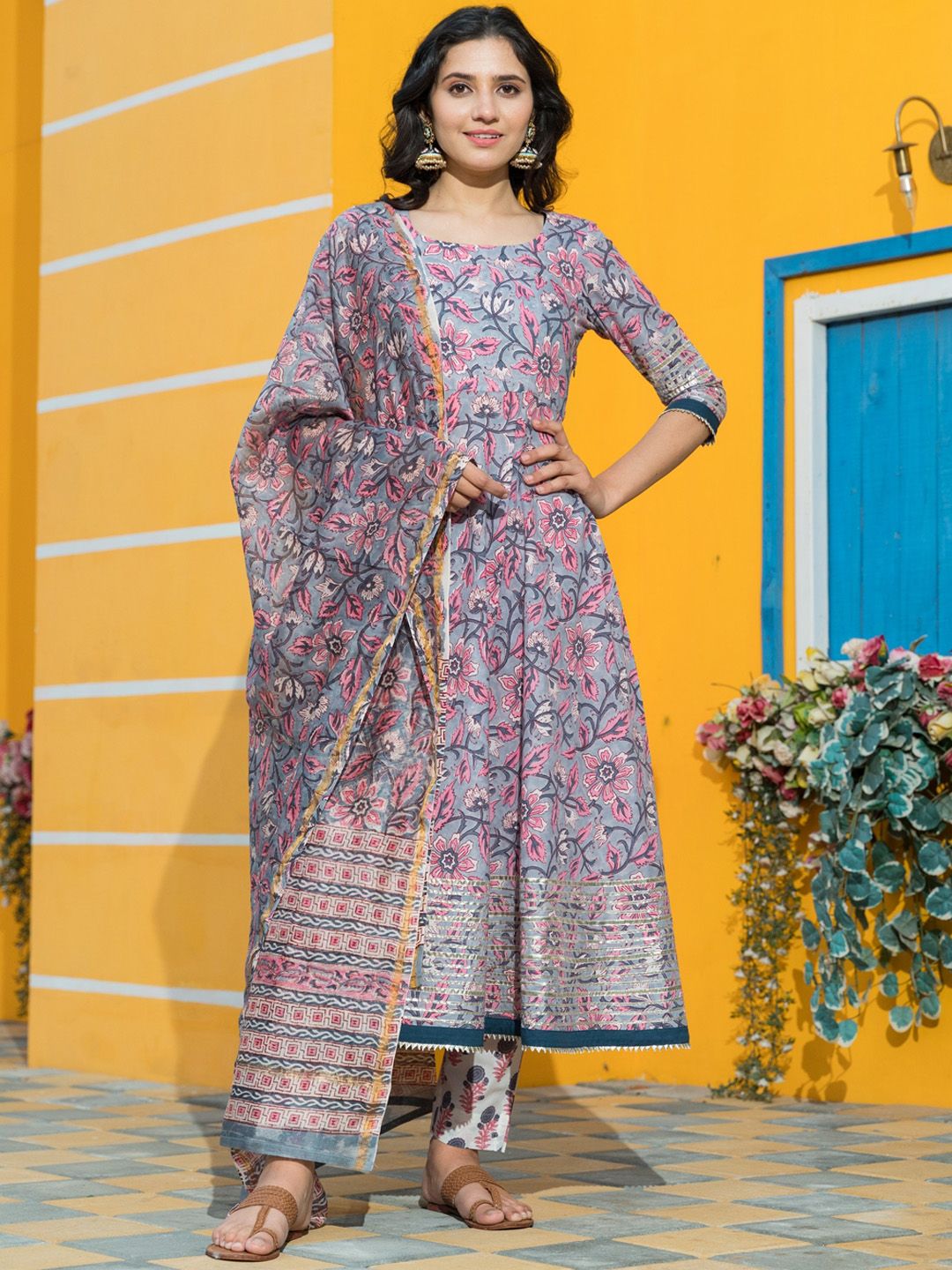 PHEETA Women Grey Floral Printed Gotta Patti Pure Cotton Kurta with Trousers & Dupatta-picture-41