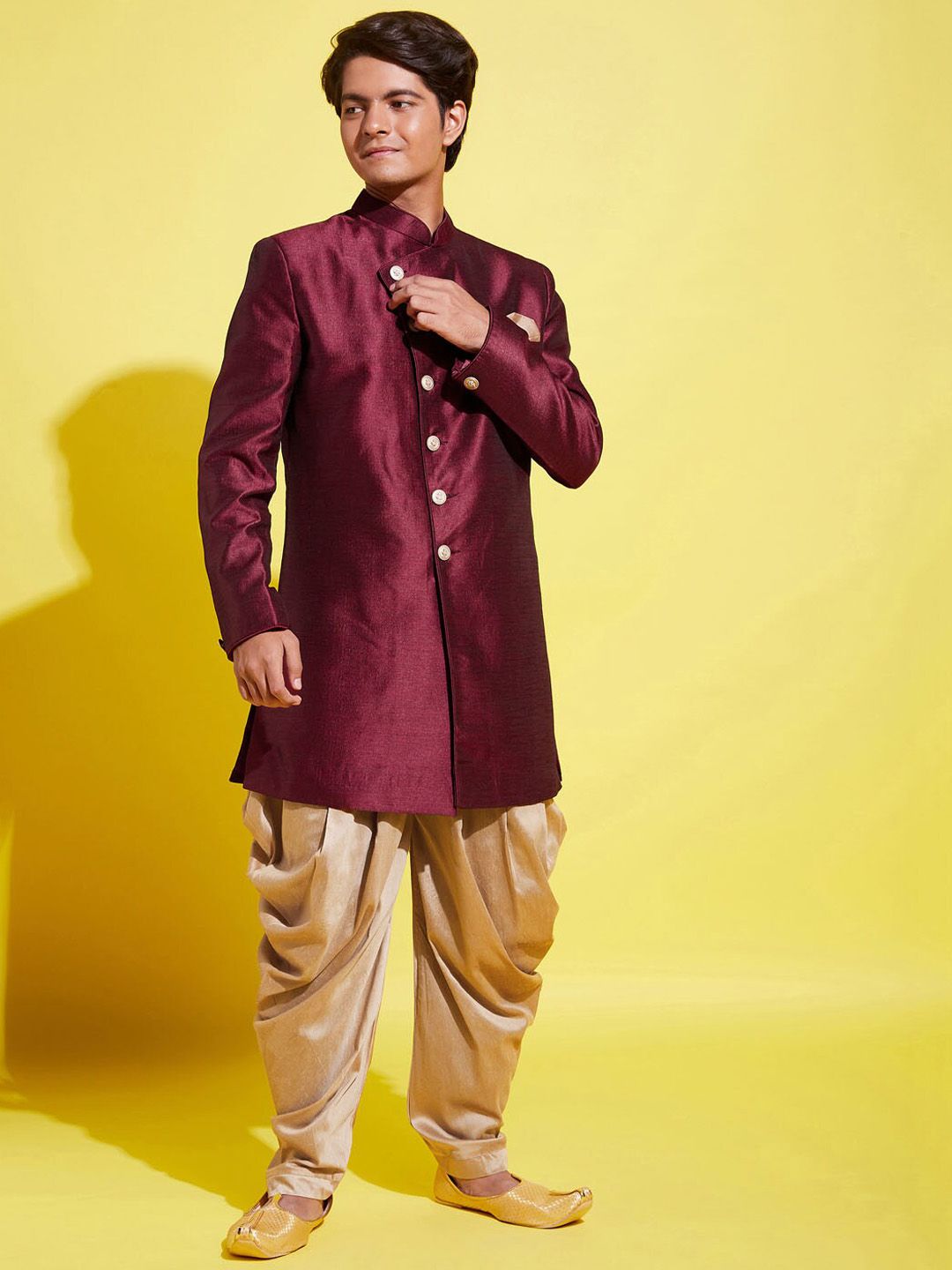 VASTRAMAY Boys Maroon & Gold-Toned Solid Slim-Fit Sherwani Set-picture-12