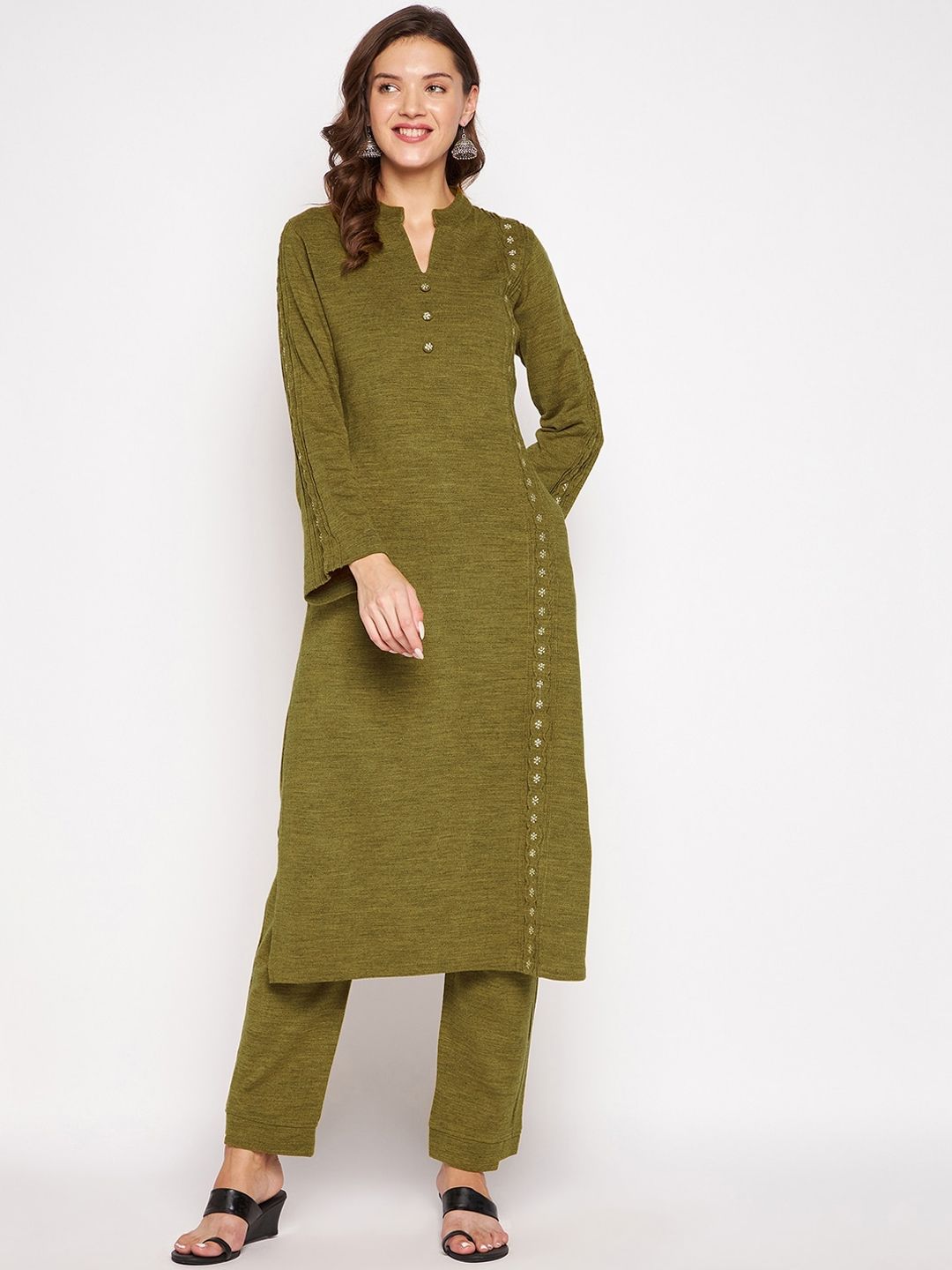 Zigo Winter Wear Women Green Embroidered Wool blend Kurta with Trouser-picture-11