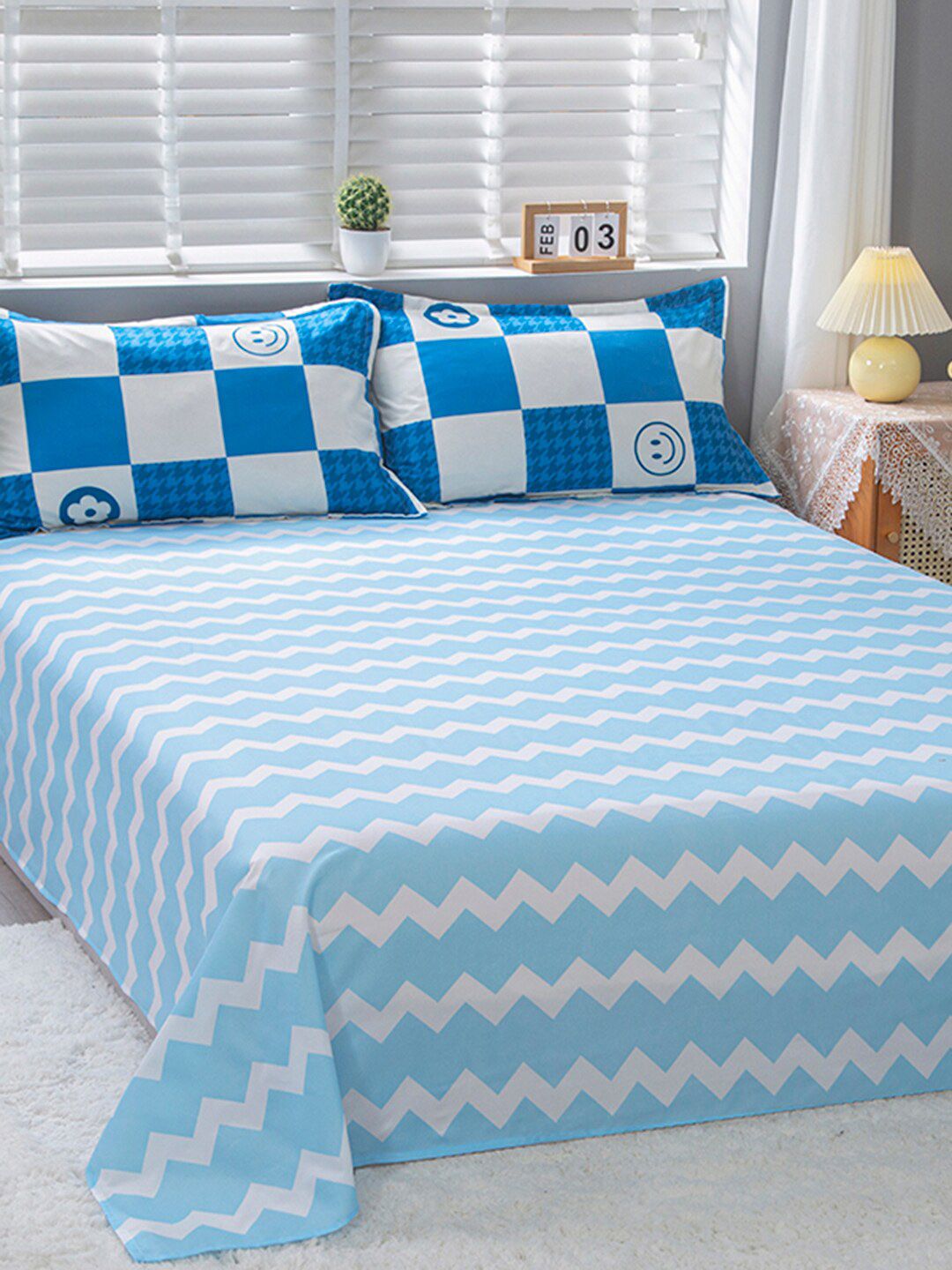JC HOME Blue & White Printed Queen Bedding Set & 2 Pillow Covers & Quilt Cover-image-11