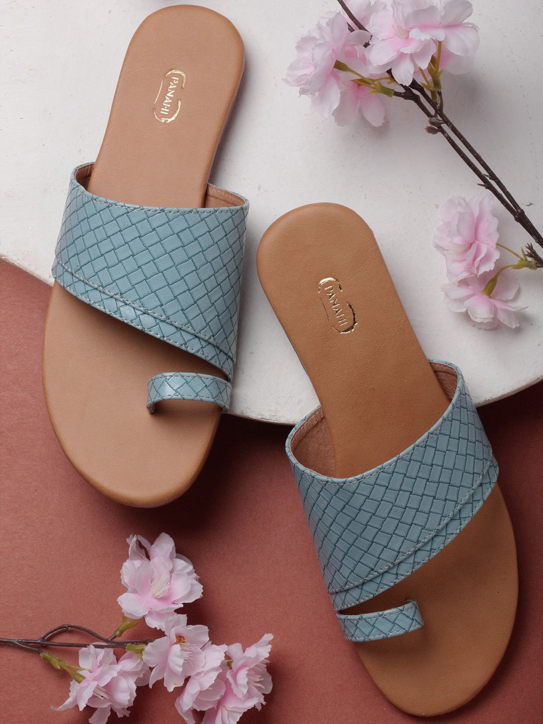 PANAHI Women Teal Textured One Toe Flats