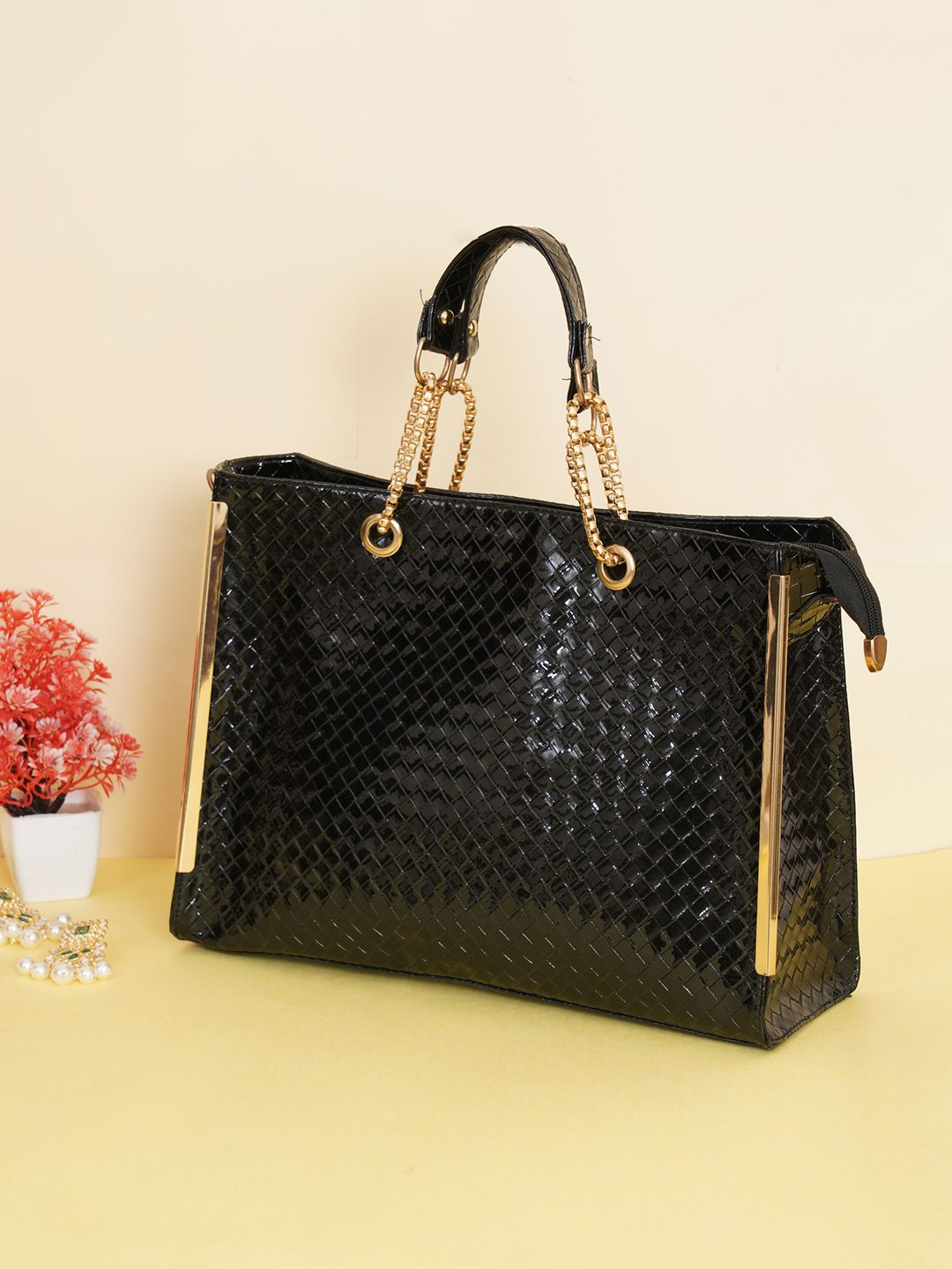 FABBHUE Black Textured PU Structured Handheld Bag-picture-23