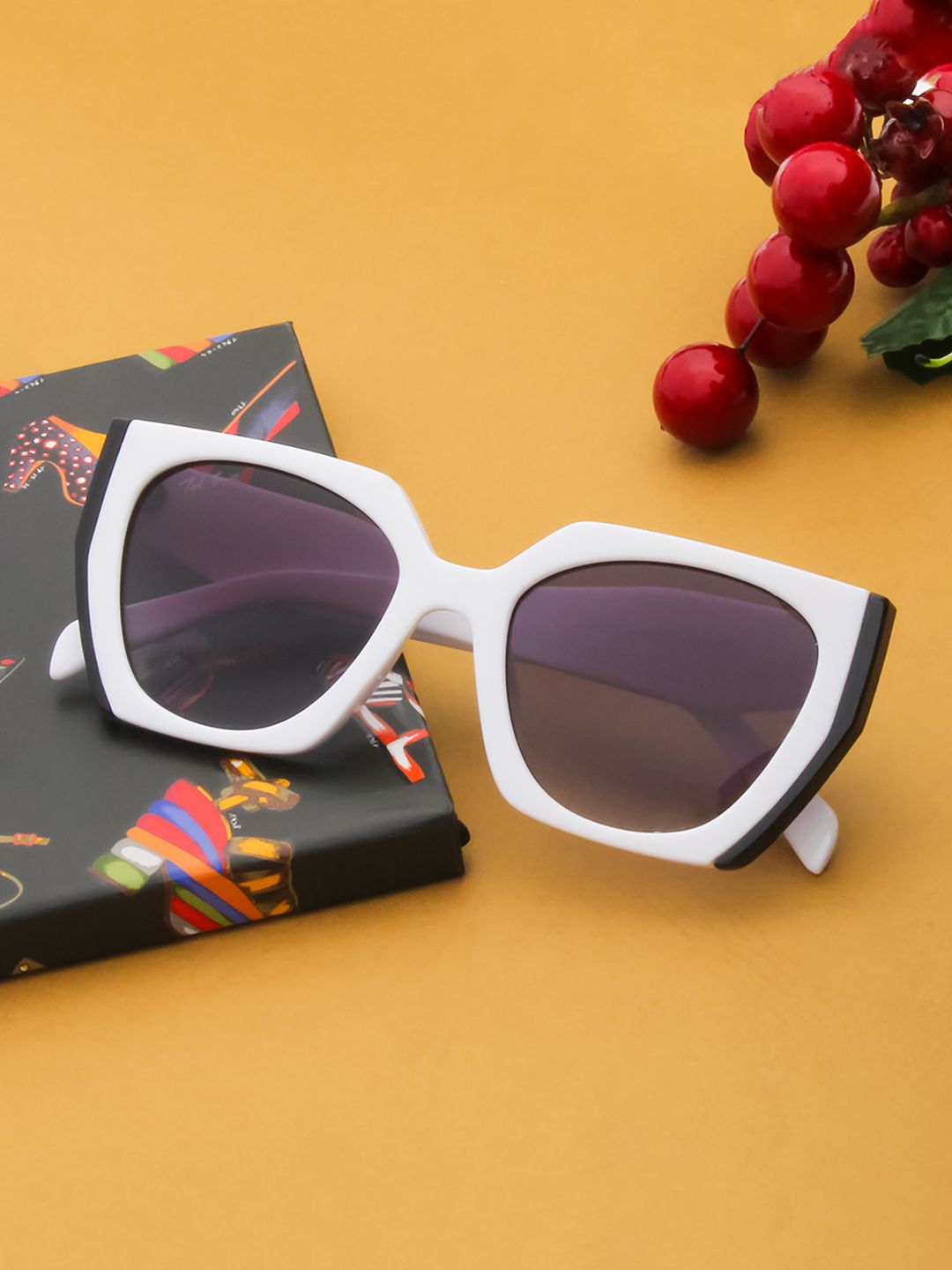 Ted Smith Grey Lens & White Square Sunglasses with UV Protected Lens PASSION2_C4-Grey-picture-14