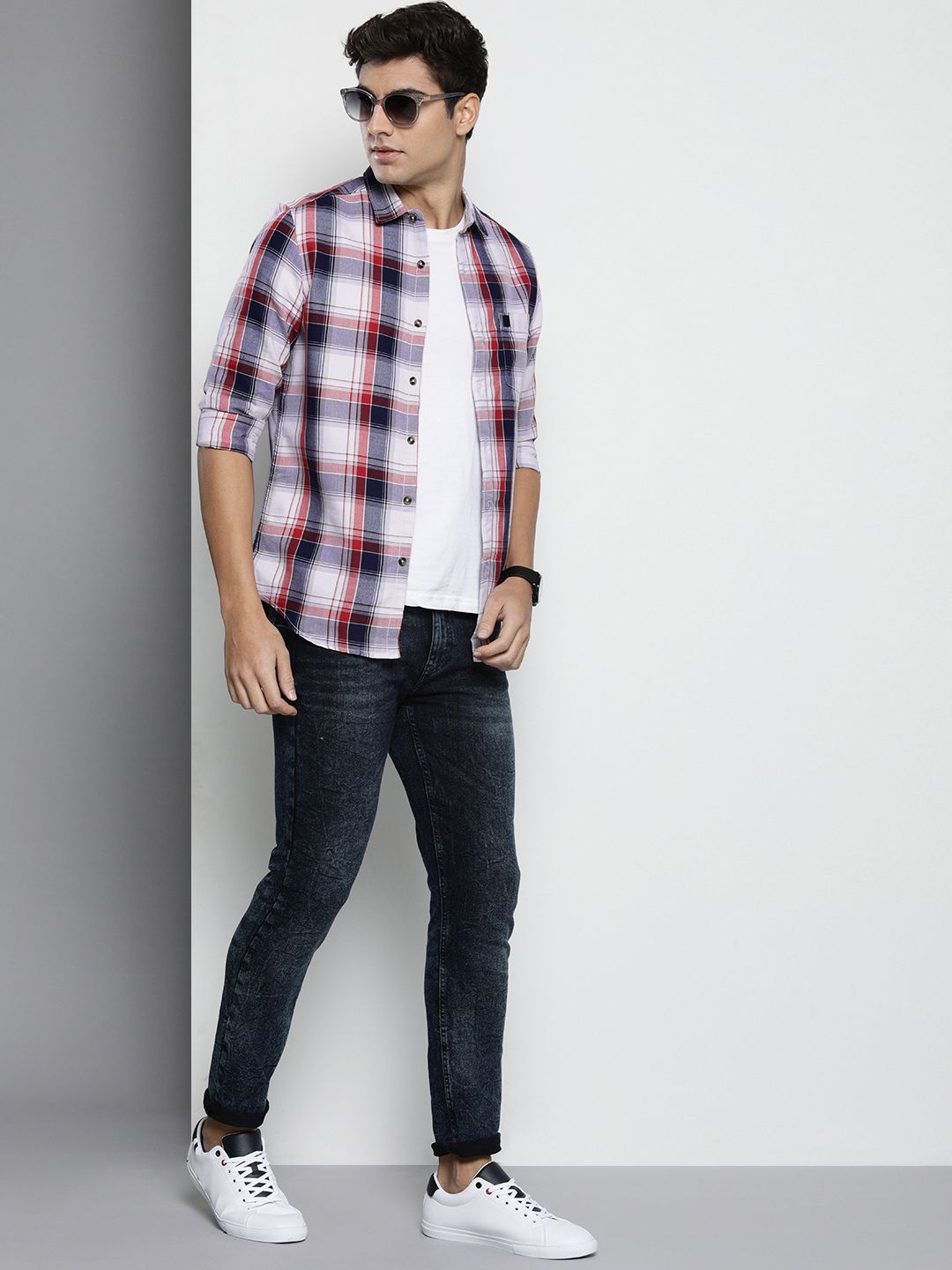 The Indian Garage Co Men Tartan Checked Casual Shirt-picture-35
