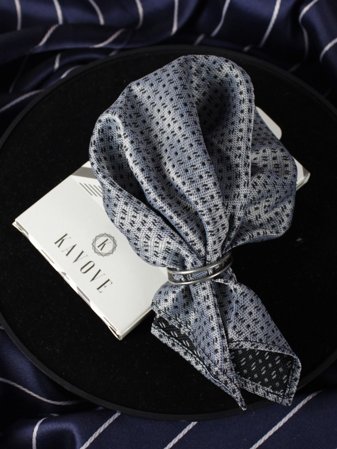 kavove KOVOVE The Artistry Grey Abstract Printed Pocket Square-picture-10