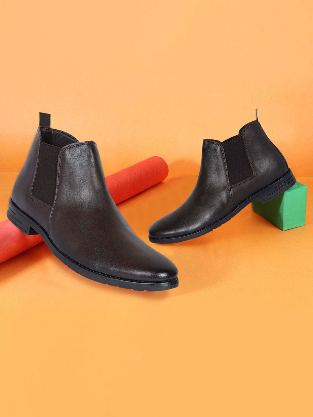 Buy Roadster Men Black Solid Chelsea Boots - Casual Shoes for Men