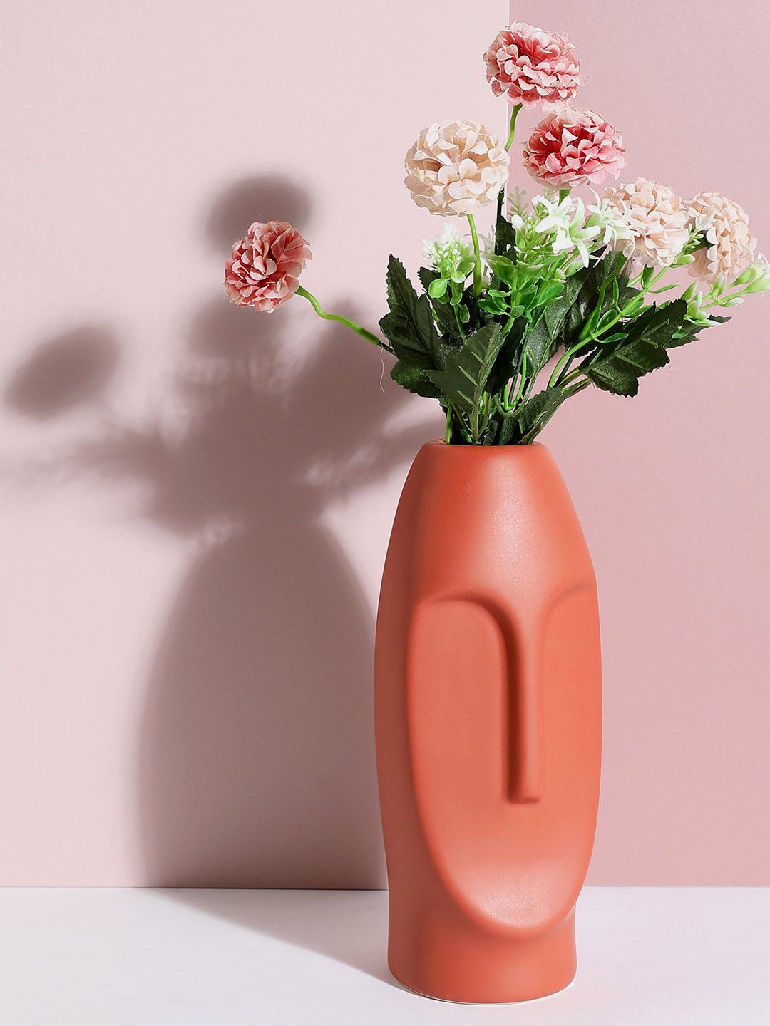 Bonhomie Red Face Shaped Acrylic Vase-picture-11