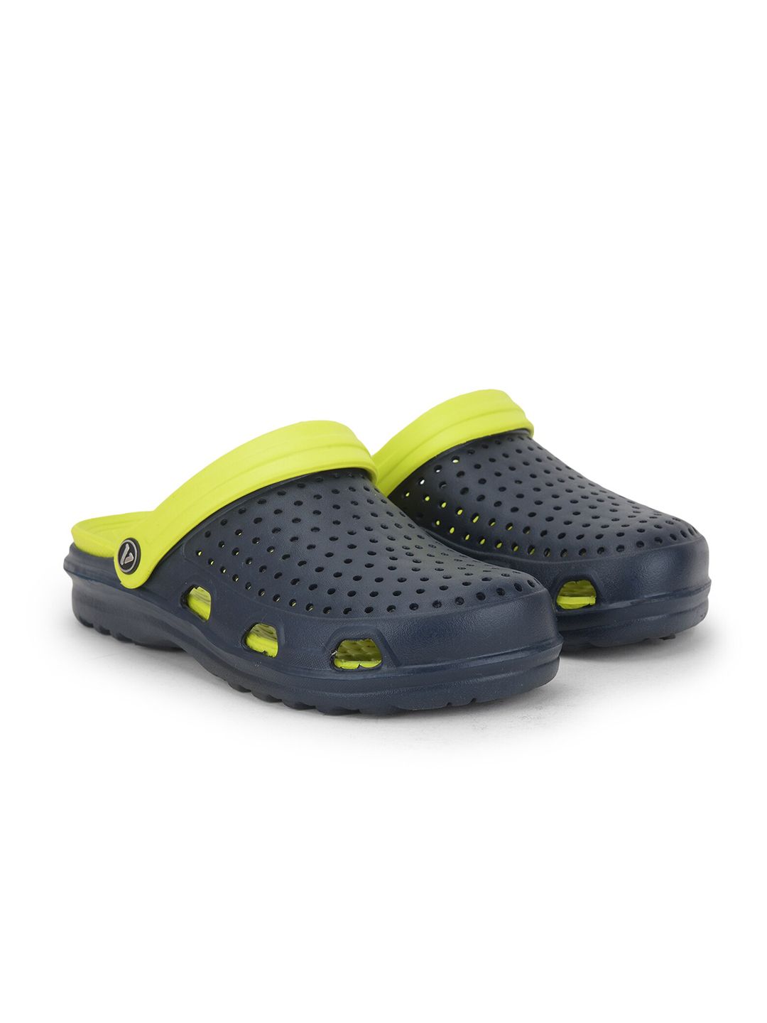 Aqualite best sale slippers crocs