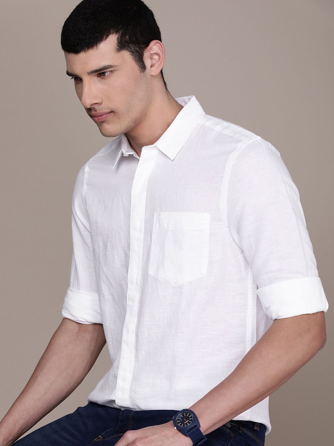 Calvin Klein Jeans Men Solid Spread Collar Long Sleeves Casual Shirt