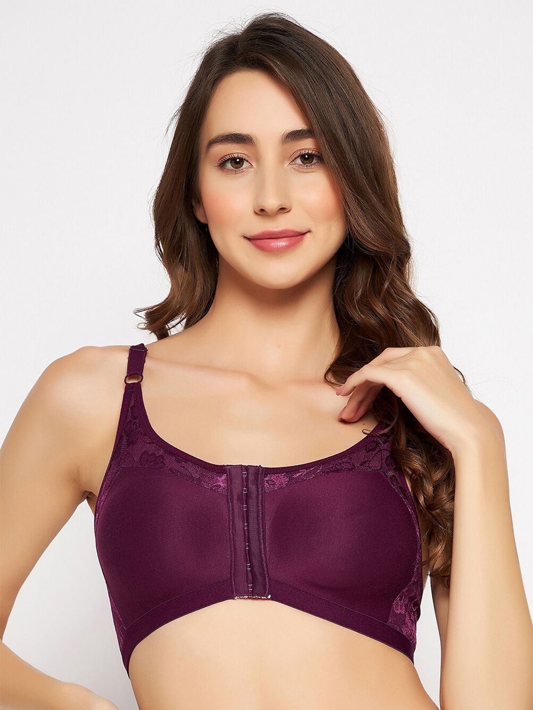 Clovia Non-Wired Lightly Padded Cotton Rich Spacer Cup Easy-On Full Figure Front Open Bra