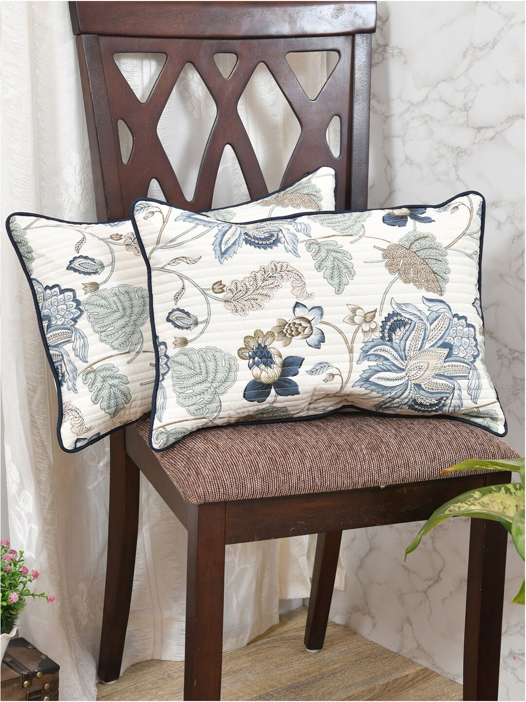 Clasiko White & Green Set of 2 Floral Rectangle Cushion Covers-image-42