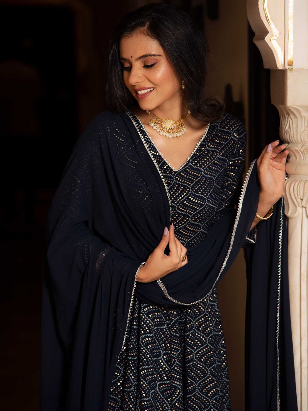 Calmna Women Bandhani Printed V Neck Gotta Patti Kurta with Trousers & Dupatta-picture-39