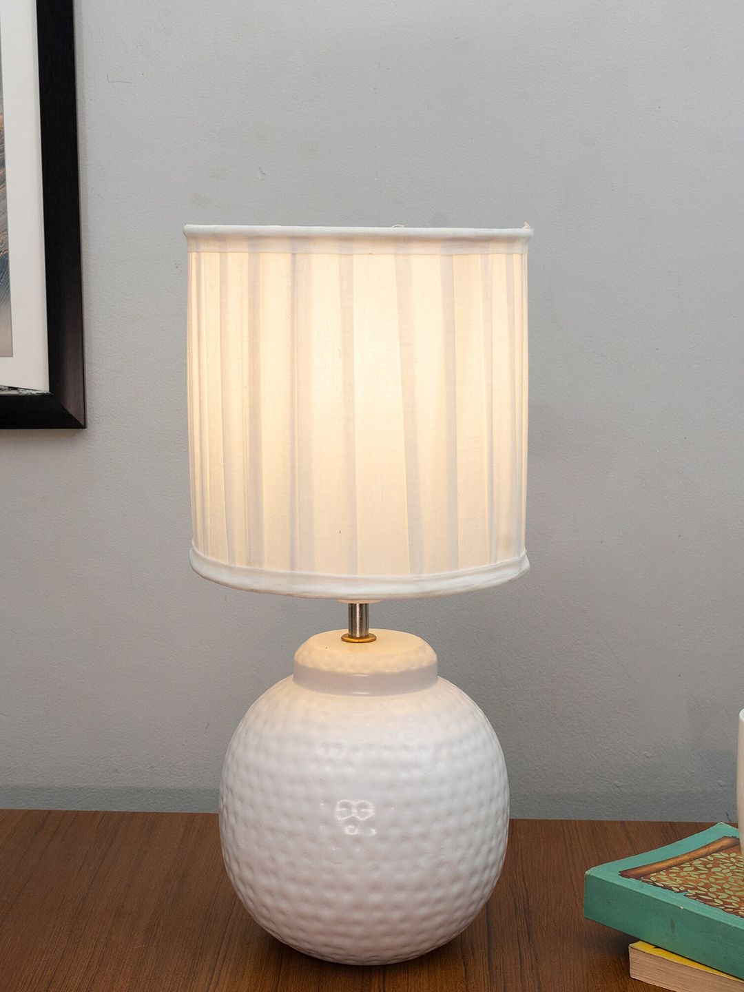 Homesake White Hammered Matte Finish Metal Antique Table Lamp With Pleated Shade-picture-31