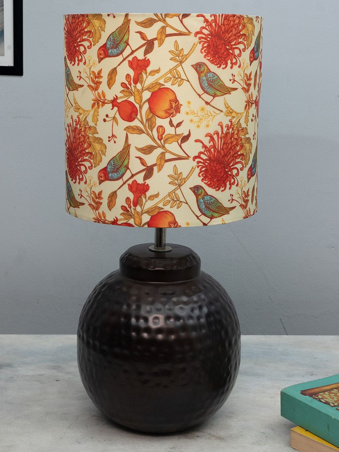 Homesake Red & Beige Printed Antique Table Lamp With Hammered Metal Base-image-12