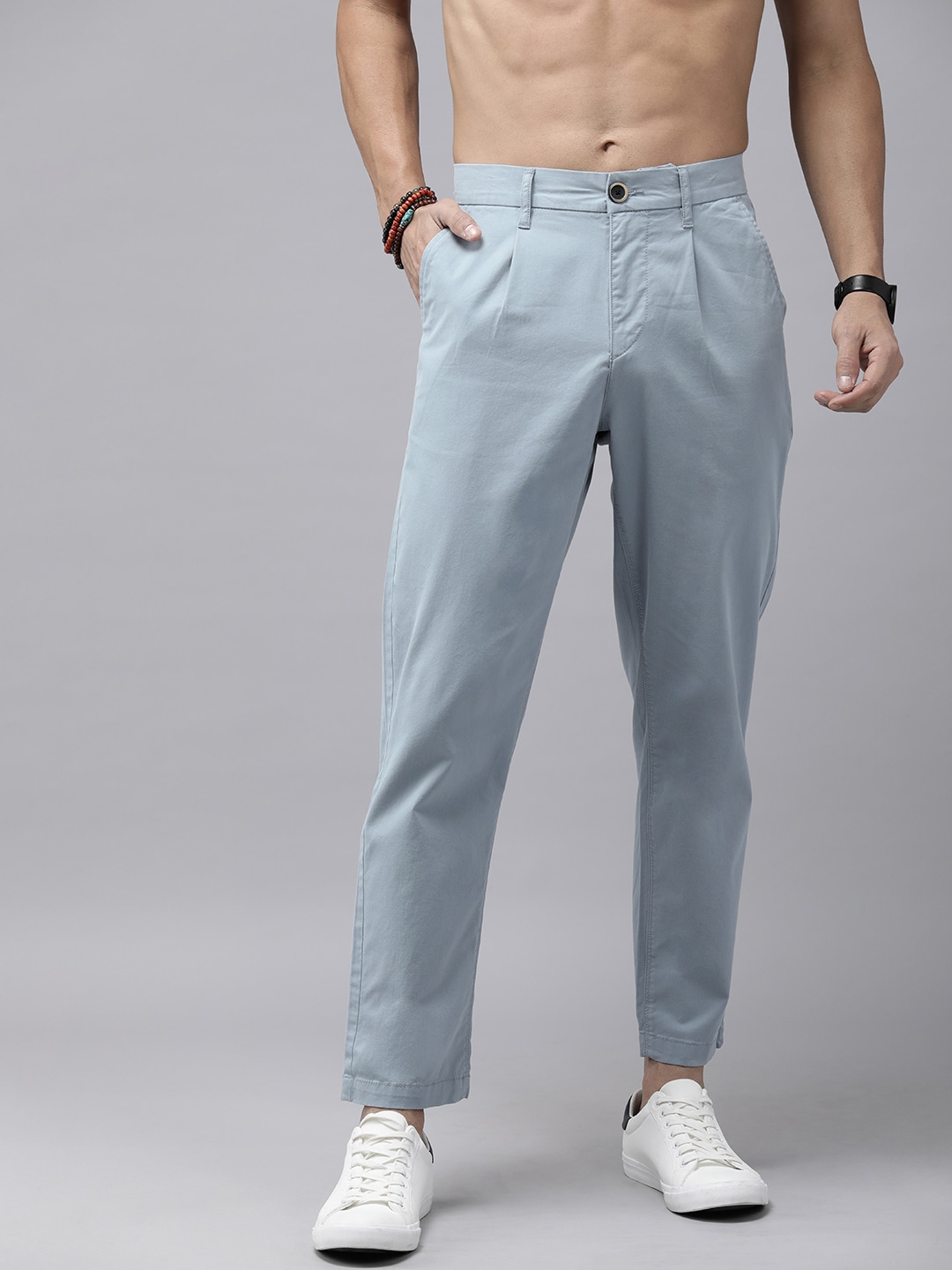 The Roadster Lifestyle Co. Men Solid Relaxed Fit Pleated Chinos Trousers