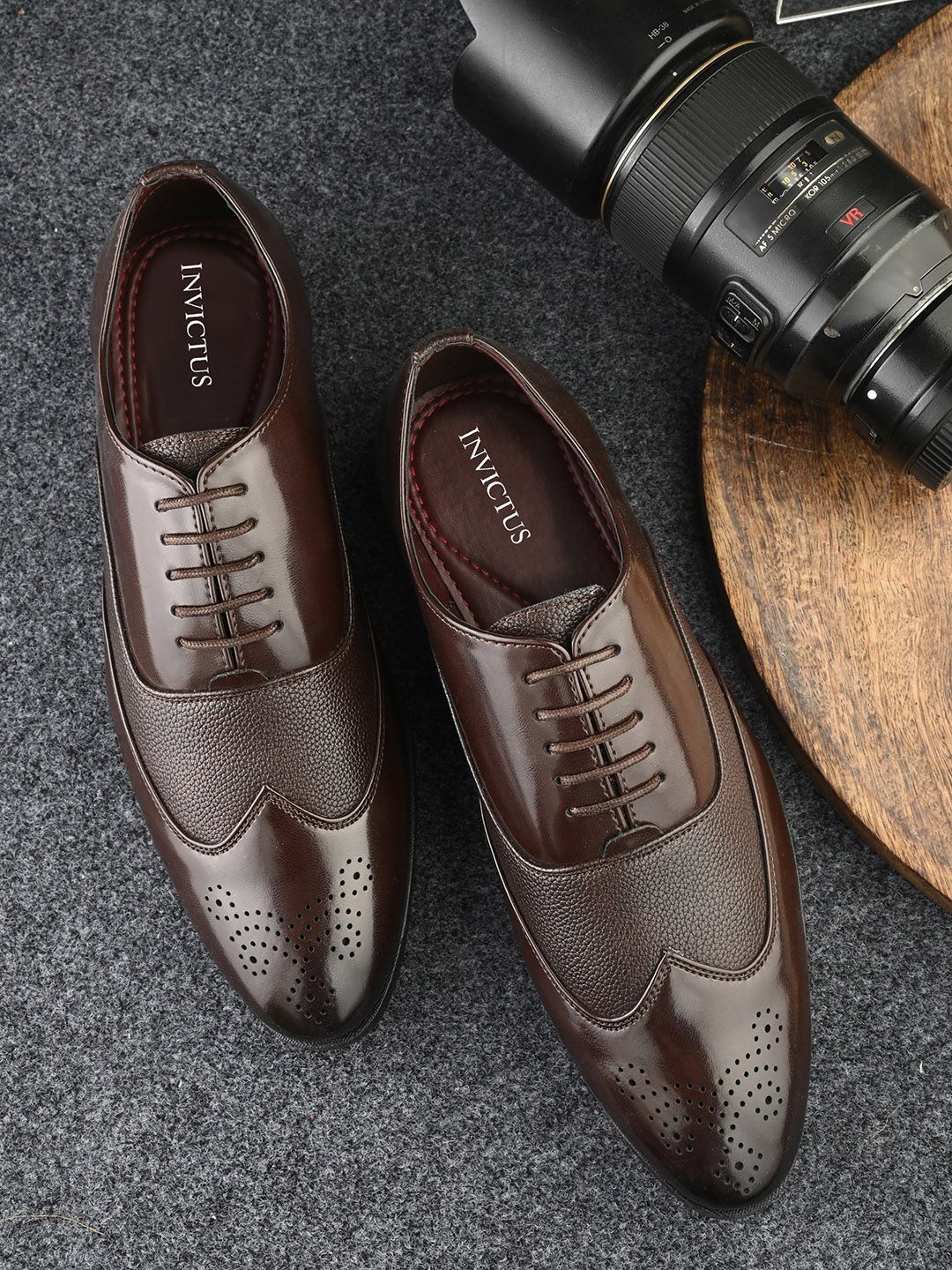 INVICTUS Men Textured Leather Formal Oxfords-picture-22