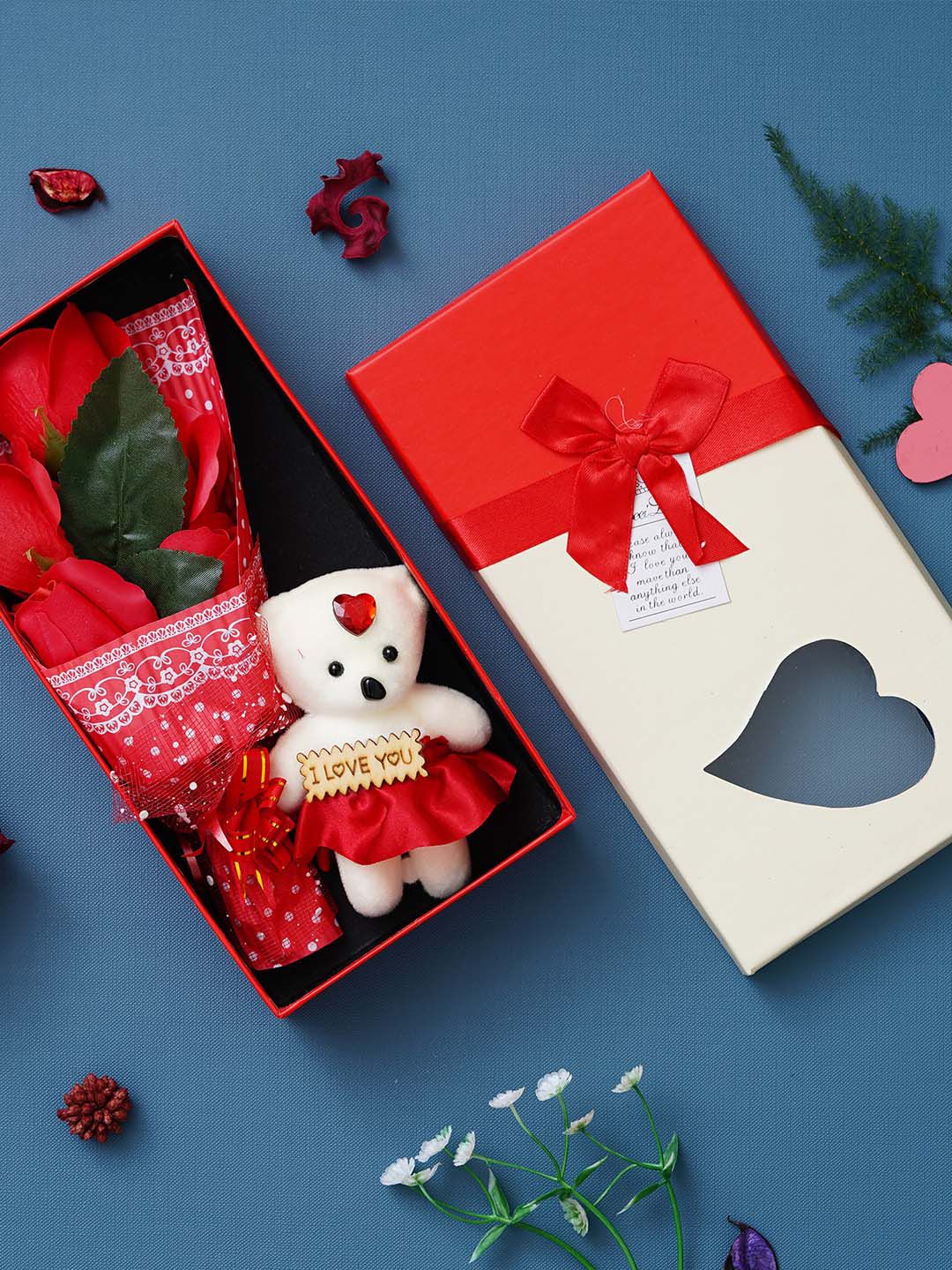 artisyn eCraftIndia 3 Pcs Red & White Love Gift Cards, Red Roses Bouquet Valentine's Day Gift Set-picture-13