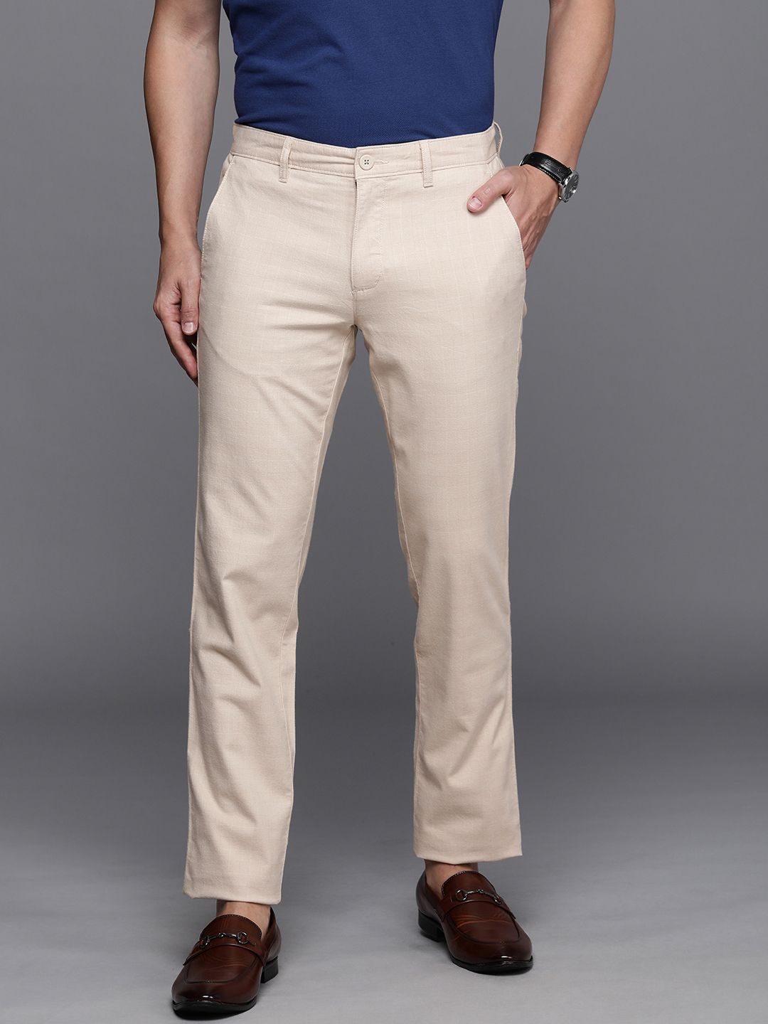 Buy Louis Philippe Jeans Louis Philippe Jeans Men Comfy Tapered Fit  Mid-Rise Plain Woven Flat-Front Chinos at Redfynd