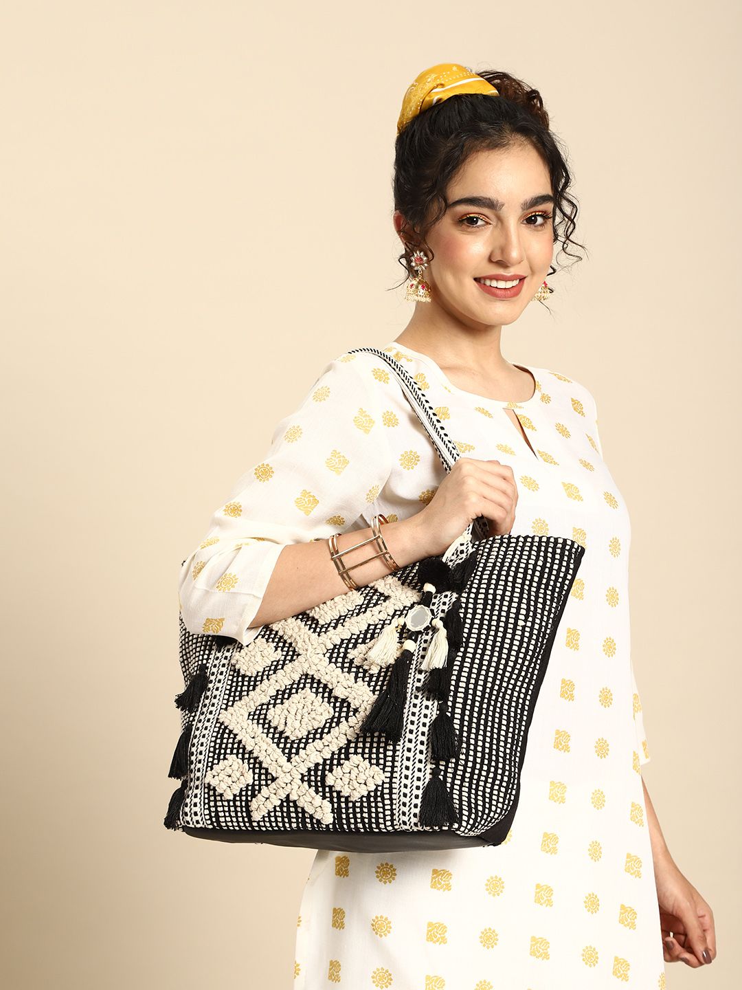 Anouk Woven Design Shoulder Bag-picture-36