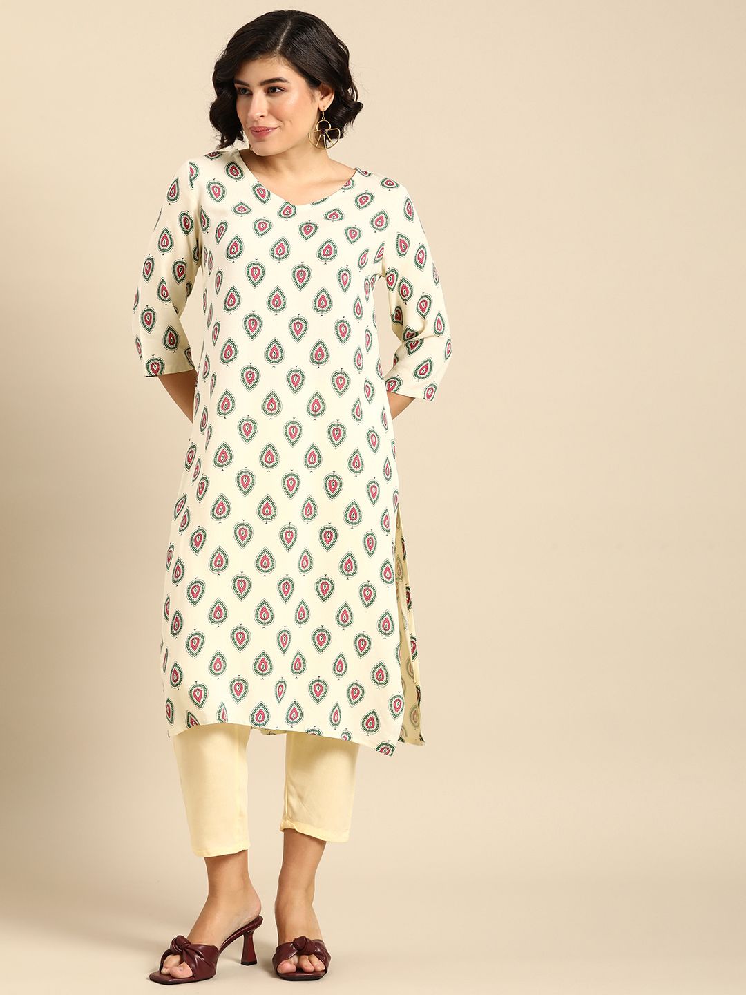 Anouk Women Ethnic Motifs Printed Regular Kurta With Trousers Price