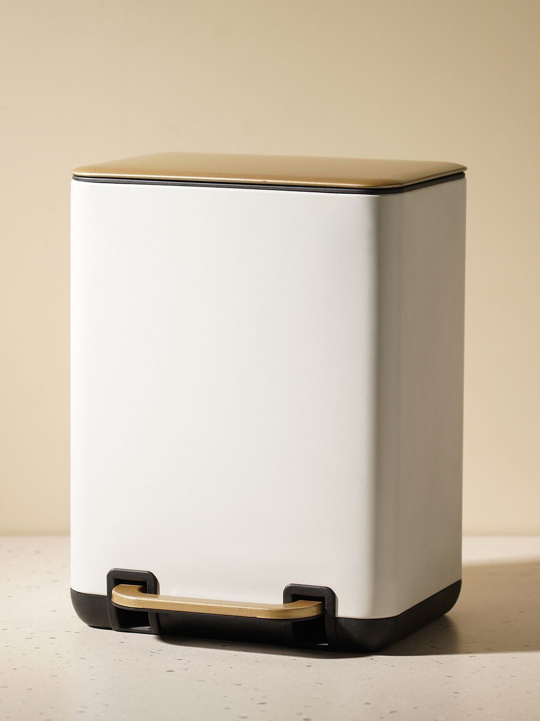 Pure Home and Living White & Brown Pedal Rectangular Small Waste Bin With Lid 6 L