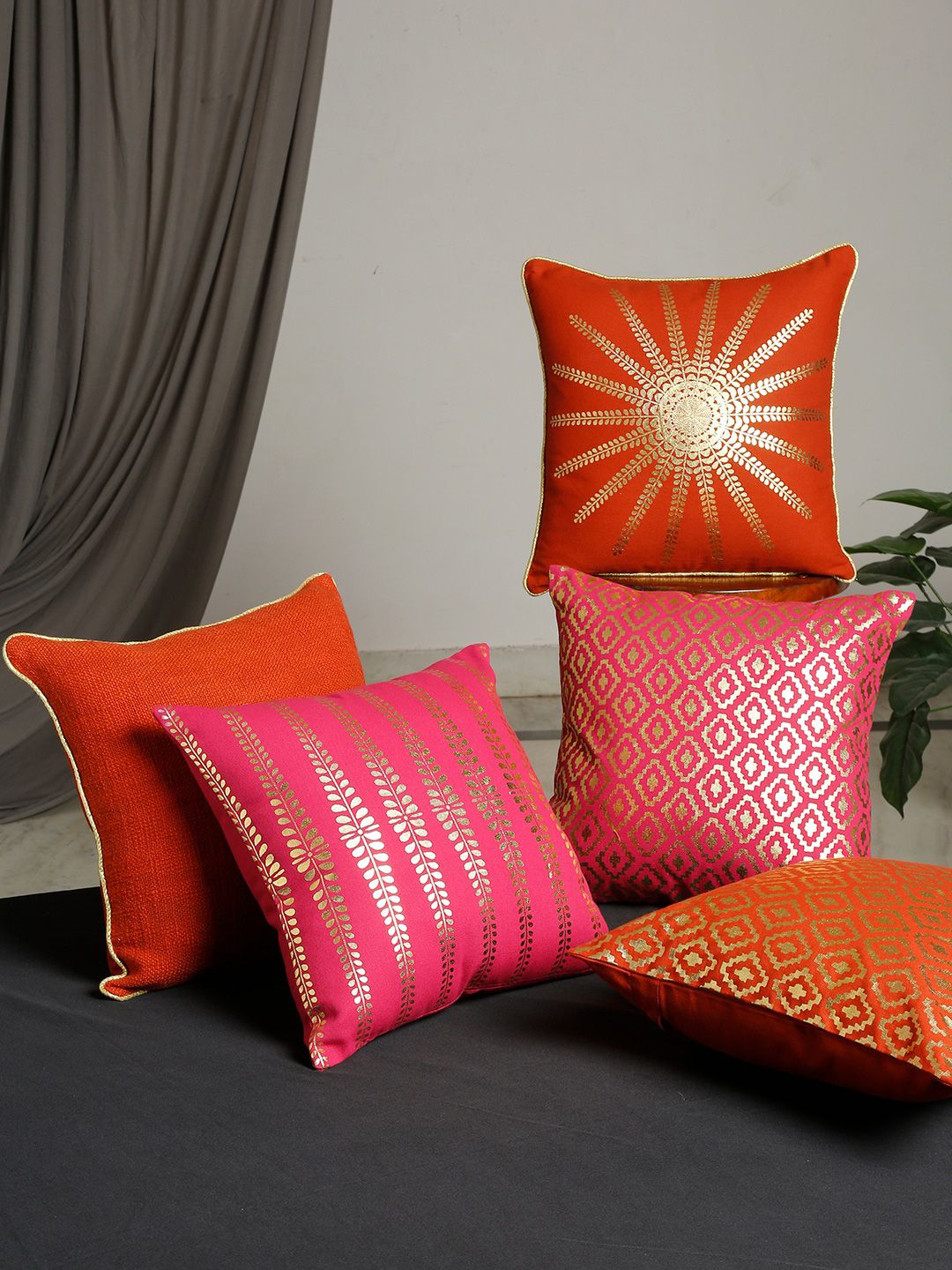 BLANC9 Red & Pink 5 Pieces Geometric Square Cushion Covers-image-43