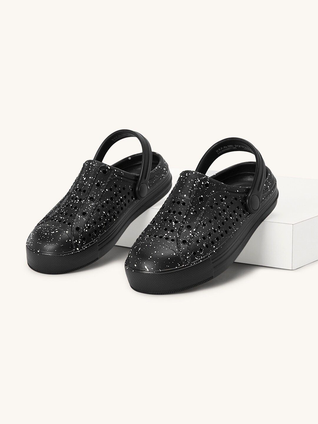 Pantaloons Junior Boys Printed Perforated Clogs-picture-10